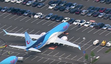 Boeingi 737 na firmowym parkingu. Niecodzienny widok obnaża problemy giganta