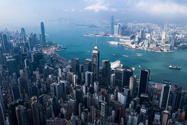 Bogacze przenoszą aktywa z Hongkongu w związku z prawem ekstradycyjnym /AFP