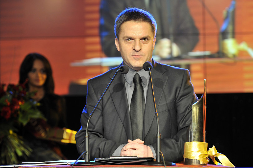 Bogdan Rymanowski z nagrodą Dziennikarz Roku miesięcznika "Press" (2008) /AKPA