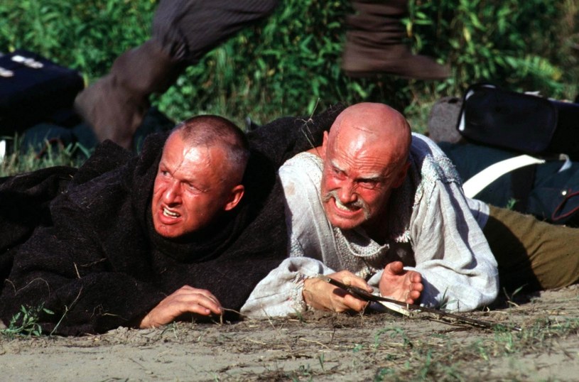 Bogusław Linda i Daniel Olbrychski na planie "Pana Tadeusza" / 	Piotr Malecki  /Getty Images