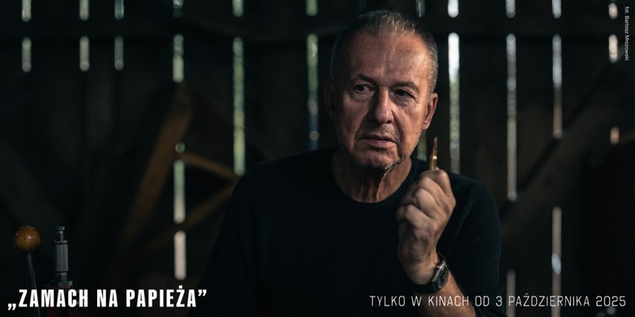 Bogusław Linda na planie filmu Władysława Pasikowskiego "Zamach na papieża" /Bartosz Mrozowski /Materiały prasowe