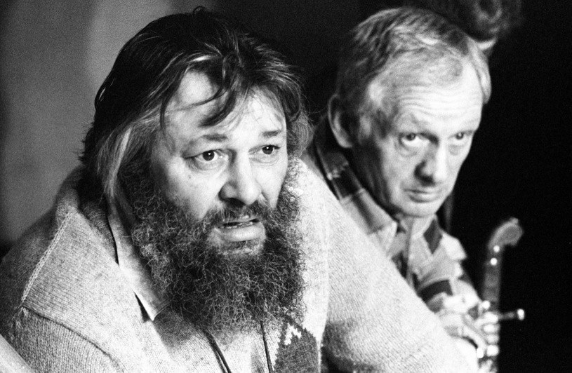 Bogusz Bilewski i Witold Pyrkosz na próbie spektaklu "Pan Tadeusz" w Teatrze Polskim w Warszawie w 1981 roku /East News