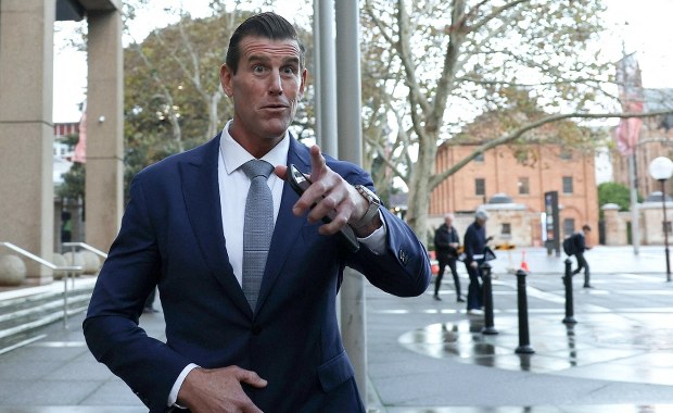 Bohater narodowy zbrodniarzem wojennym? Wstrząsające ustalenia