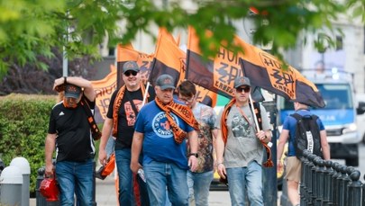 Boją się zwolnień, chcą rewizji Zielonego Ładu. Hutnicy protestowali przed Sejmem