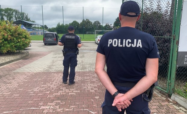 Bójka w okolicach stadionu w Radłowie. Nie żyje jedna osoba