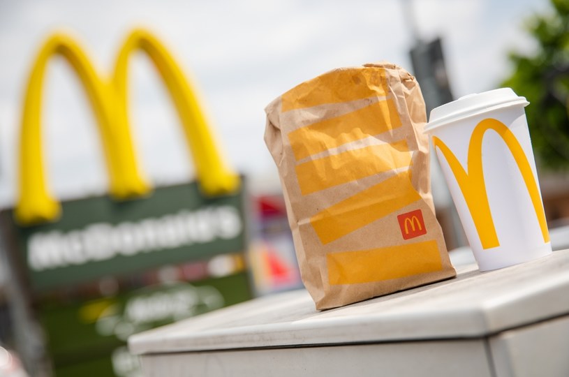 Bojkot restauracji McDonald's na Bliskim Wschodzie to realne straty. Sieć od czterech lat nie osiągnęła celów sprzedażowych. /AFP