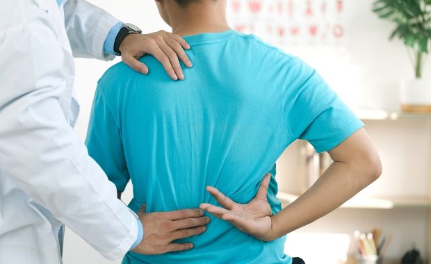 Ból pleców bez wyraźnej przyczyny? To może być stres