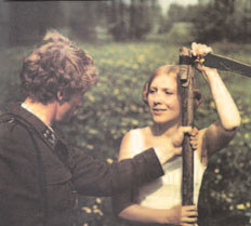 Bolesław (Daniel Olbrychski) i Malina (Emilia Krakowska) w Brzezinie, reż. Andrzej Wajda, 1970 r. /Encyklopedia Internautica