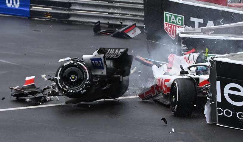 Bolid Micka Schumachera roztrzaskany podczas Grand Prix Monako /AFP
