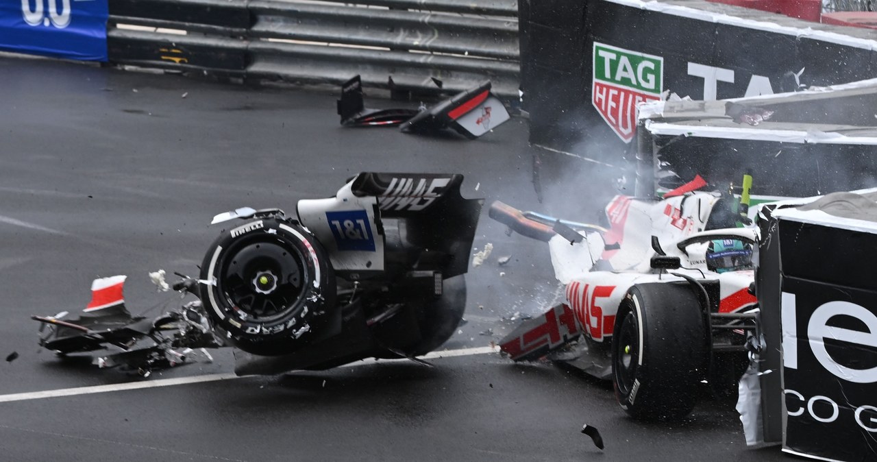 Bolid Micka Schumachera roztrzaskany podczas Grand Prix Monako /AFP