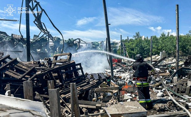 Bomba lotnicza spadła na dom. Zabici i ciężko ranni po rosyjskich atakach