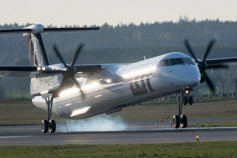 Bombardier Dash Q400 ostatni raz w barwach LOT-u poleci 6 grudnia. /Wojciech Stróżyk /Reporter   /East News