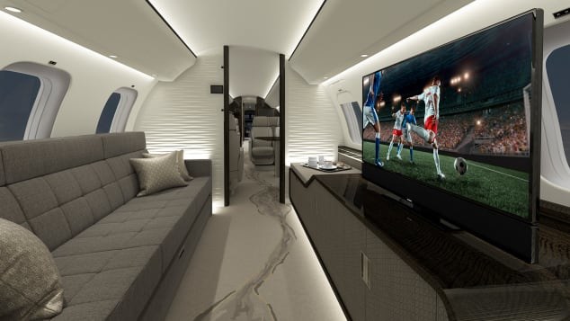 Bombardier Global 800 na pokładzie oferuje apartament rozrywkowy z potężnym, panoramicznym telewizorem /foto: Bombardier /domena publiczna