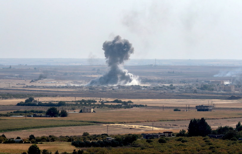 Bombardowanie Ras al-Ajn /SEDAT SUNA /PAP/EPA