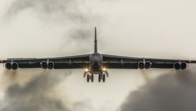 Bombowiec B-52 rozbił się w Kalifornii. Zginęło 8 osób