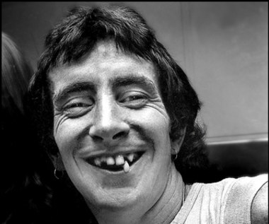 Bon Scott: Zaginione nagrania z grupą Fraternity ujrzały światło dzienne