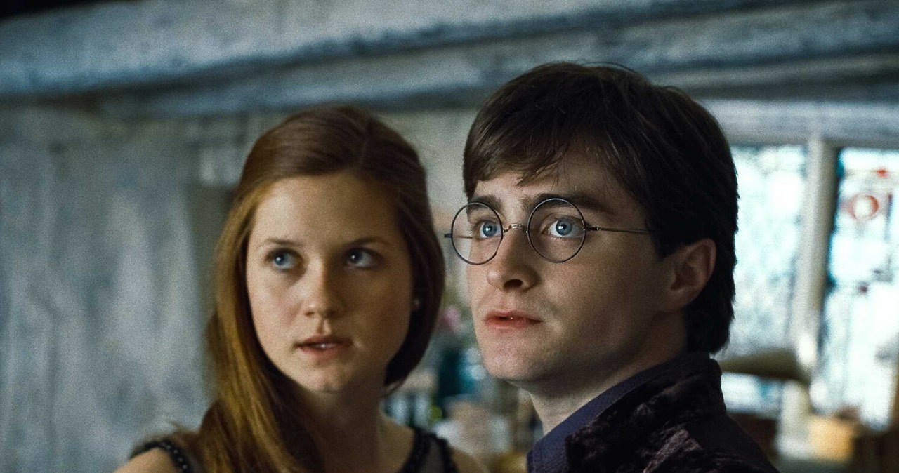 Bonnie Wright i Daniel Radcliffe w filmie "Harry Potter i Insygnia Śmierci" /LILO/SIPA /East News