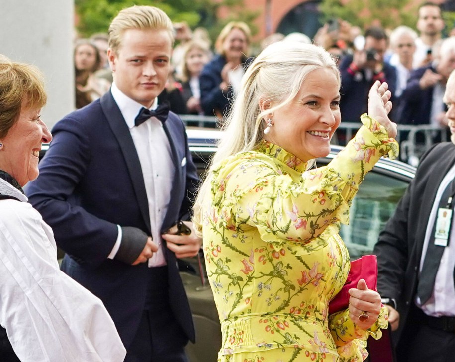 "Bonusowy książę" Marius Borg Hoiby i żona następny norweskiego tronu, księżna Mette-Marit /LISE AASERUD /PAP/NTB