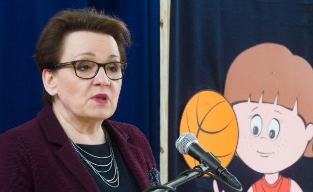 BOR i policja wyjaśnią sprawę parkowania limuzyny szefowej MEN