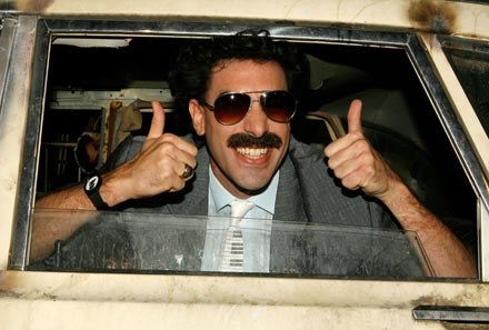 Borat nie traci świetnego humoru - fot. Kevin Winter /Getty Images/Flash Press Media