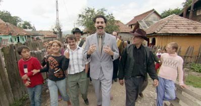 Borat w swej rodzinnej wiosce /