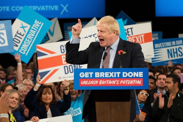 Boris Johnson podczas wiecu wyborczego /VICKIE FLORES /PAP