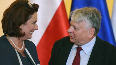 Borusewicz o uchodźcach: To nie terroryści przedzierają się przez zasieki