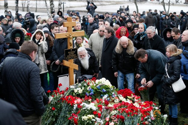 Borys Niemcow został pochowany na Cmentarzu Trojekurowskim w Moskwie /YURI KOCHETKOV /PAP/EPA