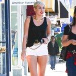 Boskie nogi Miley Cyrus