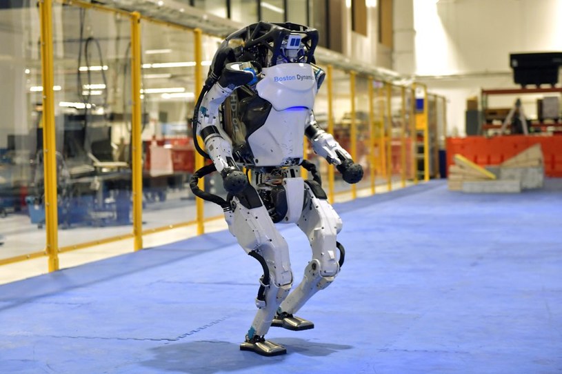 Boston Robotics zapowiada, że następna generacja robota Atlas będzie jeszcze bardziej przypominała człowieka / foto: Boston Robotics /domena publiczna