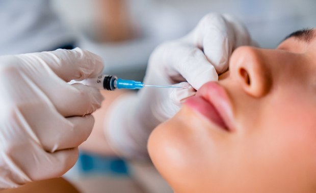 Botoks pod lupą. Pilny komunikat po serii zatruć!