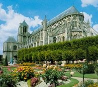 Bourges, gotycka katedra Saint-Étienne /Encyklopedia Internautica