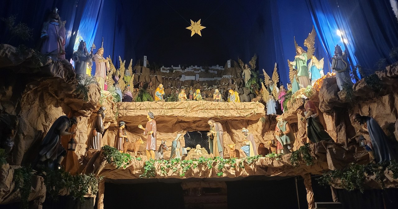 Bożonarodzeniowa szopka w kościele franciszkanów w Poznaniu