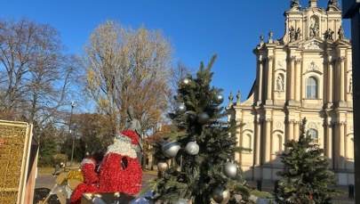 Bożonarodzeniowe ozdoby już w Warszawie. 