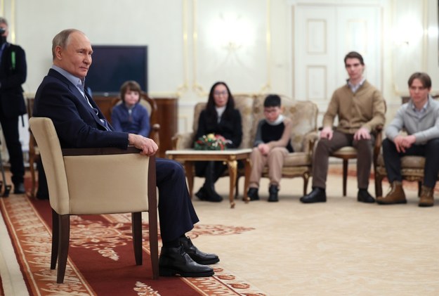 Bożonarodzeniowe spotkanie Putina z rodzinami wojskowych /GAVRIIL GRIGOROV / SPUTNIK / KREMLIN POOL /PAP/EPA