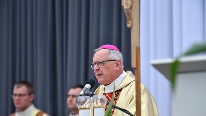 Bp Dajczak: Depresji na zewnątrz nie widać, bo to stan, gdy boli dusza