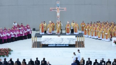 Bp Guzdek: Trzeba usuwać  to, co dzieli a pomnażać to, co łączy wspólnotę 