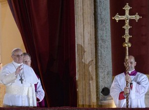 Bp Marto zaprasza papieża do Fatimy na 100-lecie objawień