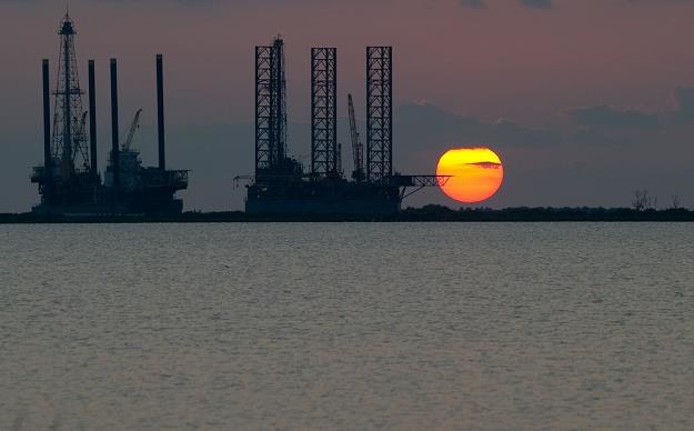 BP wypłaci rządowi USA i pięciu stanom łącznie 20,8 mld dolarów /AFP