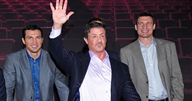 Bracia Kliczko w cieniu Sylvestra Stallone'a - fot. Christian Augustin /Getty Images/Flash Press Media