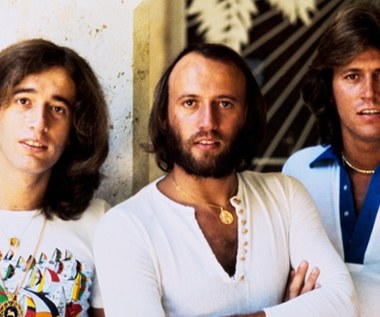 Bracia z Bee Gees świętowaliby dzisiaj 75. urodziny. Ich piosenki śpiewali wszyscy