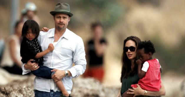 Brad Pitt, Angelina Jolie z dziećmi &nbsp; /Splashnews