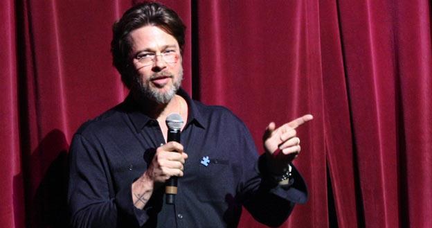 Brad Pitt: Chodząc po schodach, zawsze ubieraj buty... /