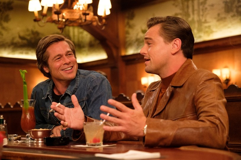 Brad Pitt i Leonardo DiCaprio w filmie "Pewnego razu... w Hollywood" /materiały prasowe