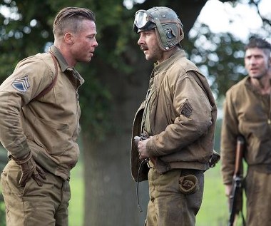 Brad Pitt, Shia LaBeouf i Jon Bernthal w scenie z filmu "Furia"