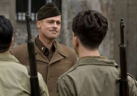 Brad Pitt w "Bękartach wojny" /materiały dystrybutora