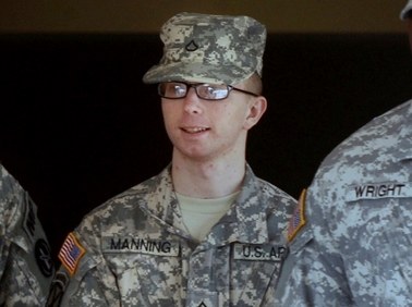 Bradley Manning twierdzi, że jest kobietą 