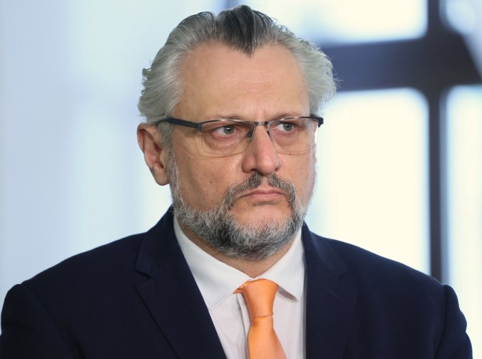 Brak dokumentacji. Wnioski z wewnętrznej kontroli ws. zabiegu syna senatora KO