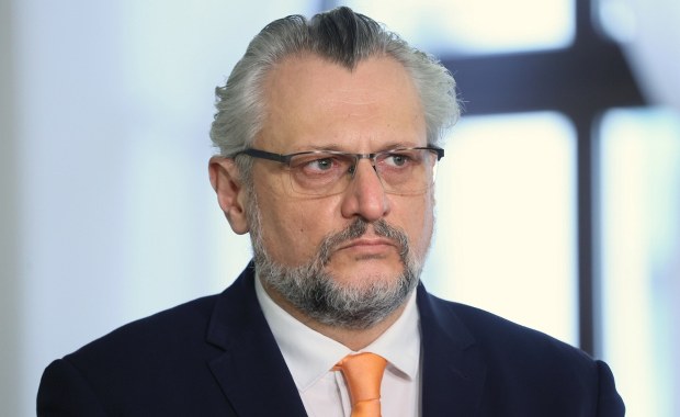 Brak dokumentacji. Wnioski z wewnętrznej kontroli ws. zabiegu syna senatora KO