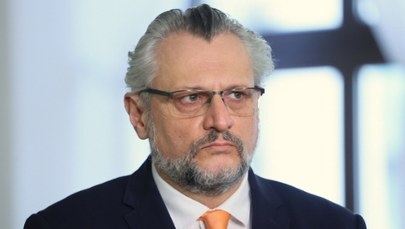 Brak dokumentacji. Wnioski z wewnętrznej kontroli ws. zabiegu syna senatora KO